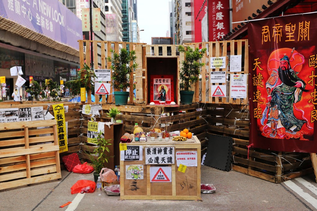 A Guan Yu figurine in Mong Kok. Photo: Sam Tsang