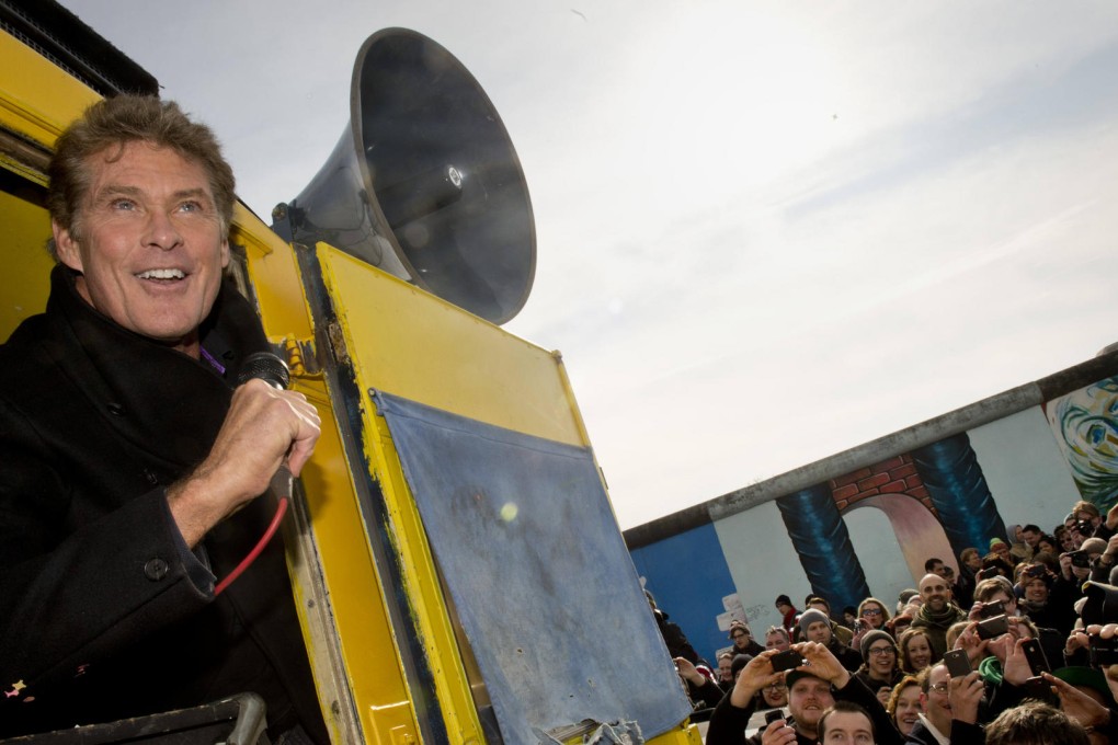 Hasselhoff vs The Berlin Wall