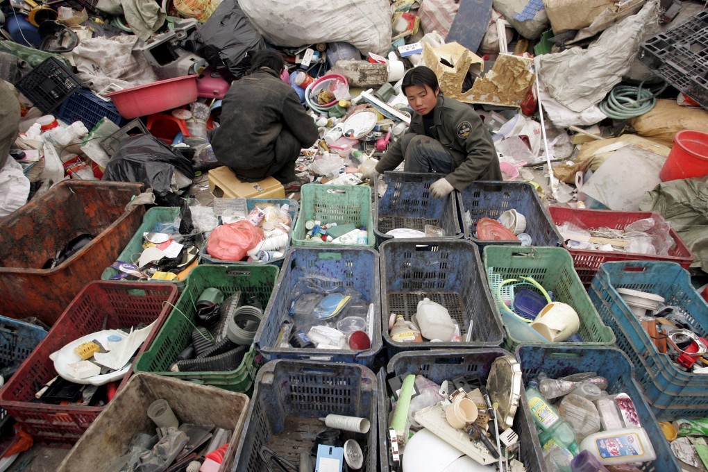 The Shenzhen government has held a hearing on a draft regulation on waste sorting, the Southern Metropolis News reports. Photo: EPA