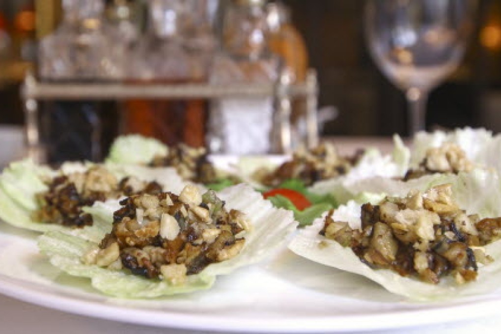 The new directive is designed to promote food safety at banquets and parties but some critics have complained it will be little use. Photo: Jonathan Wong