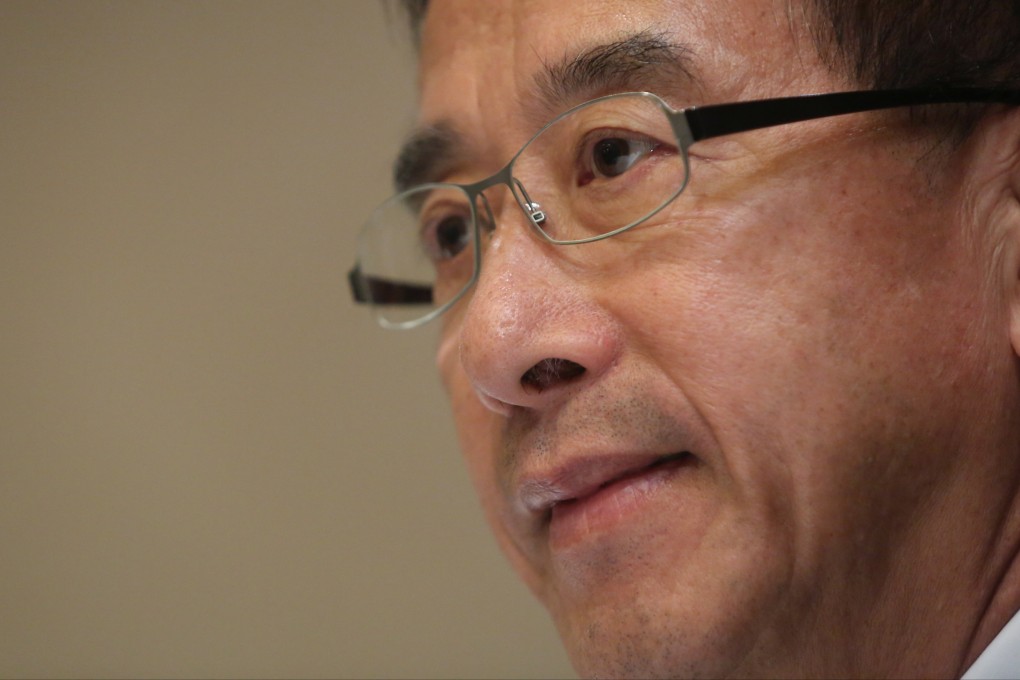 James Tien resigned as Liberal Party leader after his membership of the Chinese People's Political Consultative Conference was rescinded.