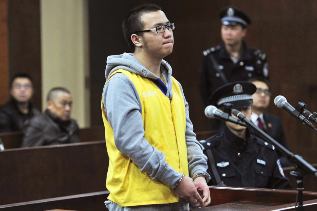 Lei Chunian, hero of the 2008 earthquake, has been accused of scamming almost half a million yuan from people. Photo: ChinaFotoPress