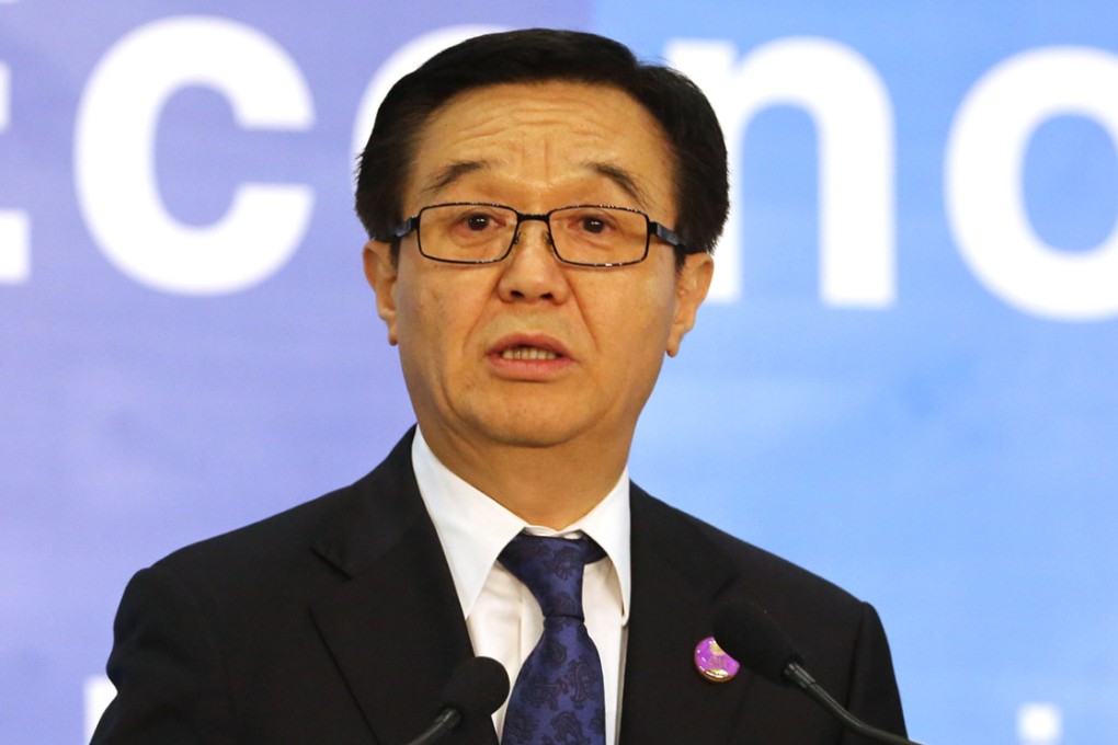Taiwanese Economic Affairs Minister Woody Duh Tyzz-jiun met with Commerce Minister Gao Hucheng (above) on the sidelines of the Apec Ministerial Meeting in Beijing.