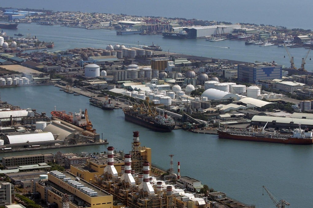 Kaohsiung, ranked world No 3 port in 1995 but dropped to 13th in 2012, is looking to regain its attraction as a free-trade zone serving foreign companies. Photo: Reuters