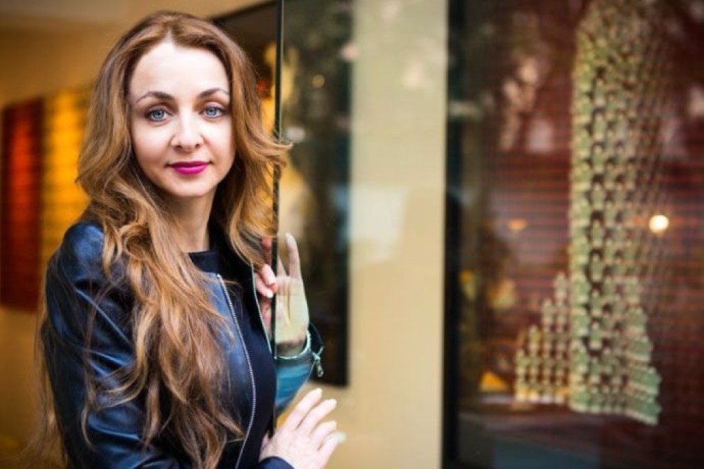 Jules Lambe, art consultant