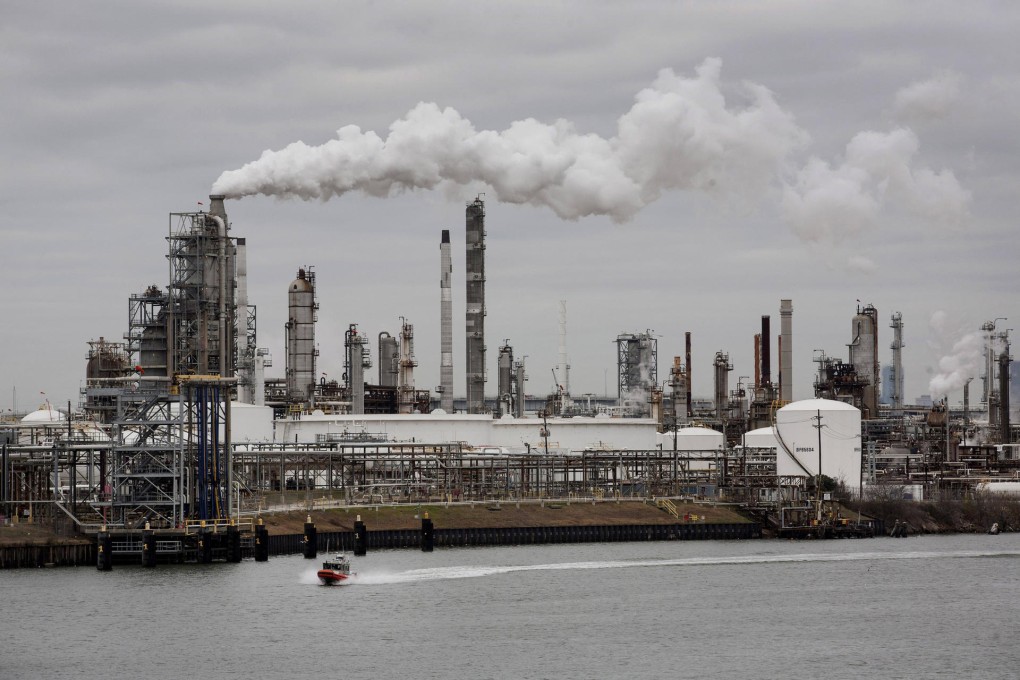 Oil refinery in Houston, Texas. Replicating the US shale oil boom outside of North America will be a challenge, says IEA. Photo: Bloomberg