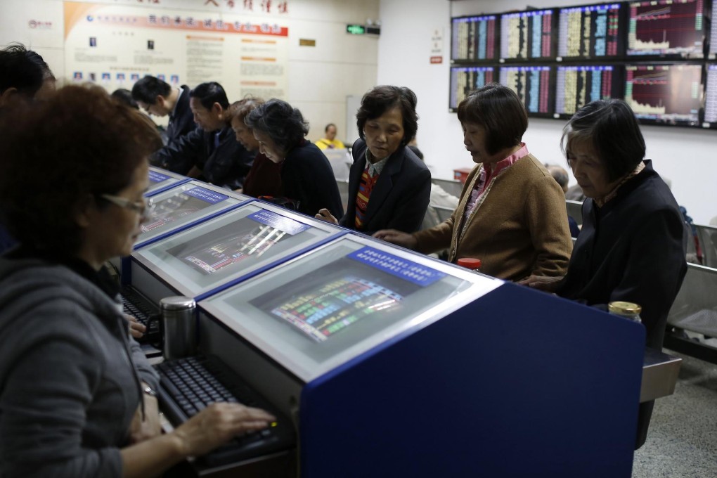 Mainlanders are more focused on an expected rally in A shares when Hong Kong funds flow into the market on Monday. Photo: Reuters