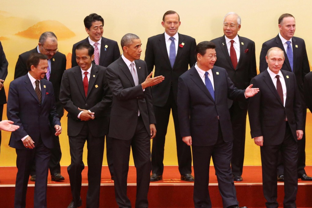 Leaders gather for a photo at the Apec summit in Beijing. Photo: Kyodo
