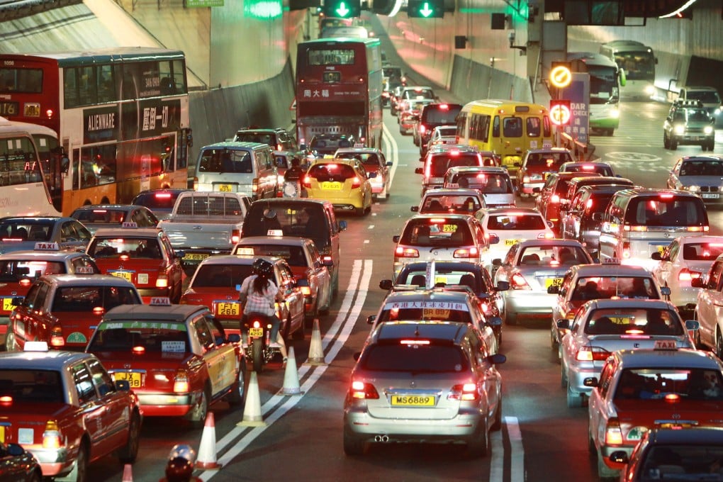 Private cars are as serious a problem as Occupy Central in slowing traffic to a crawl during rush hours. Photo: Felix Wong
