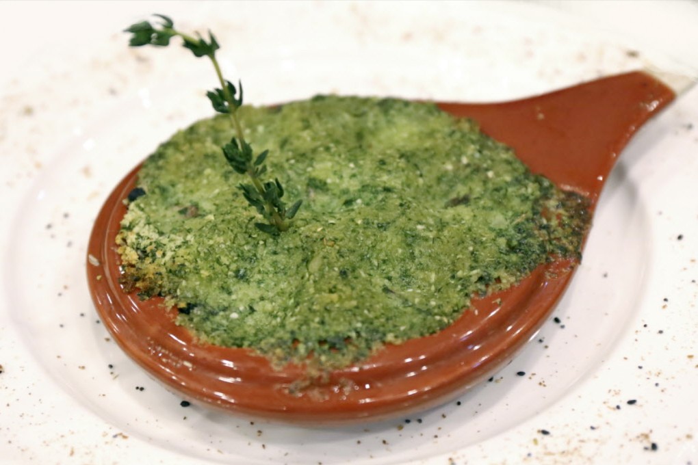 Snails baked in garlic butter