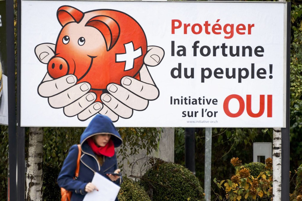 A campaign poster in favor of the initiative on Swiss gold.