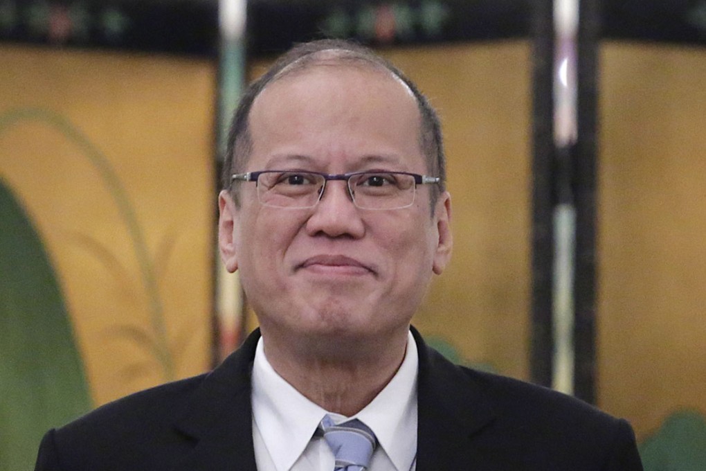 Reporters fired questions at President Benigno Aquino about the Manila bus tragedy without prior permission last year.