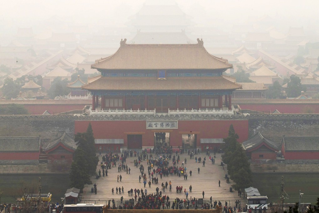 A general view of the Forbidden City when pollution in Beijing reached "hazardous" level. Photo: EPA