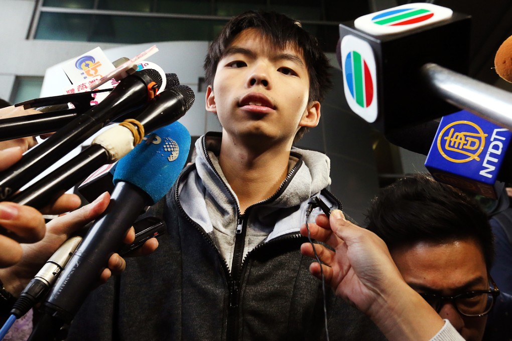 Scholarism convenor Joshua Wong Chi-fung meets the press outside Kowloon City Court on Thursday. Photo: K.Y. Cheng