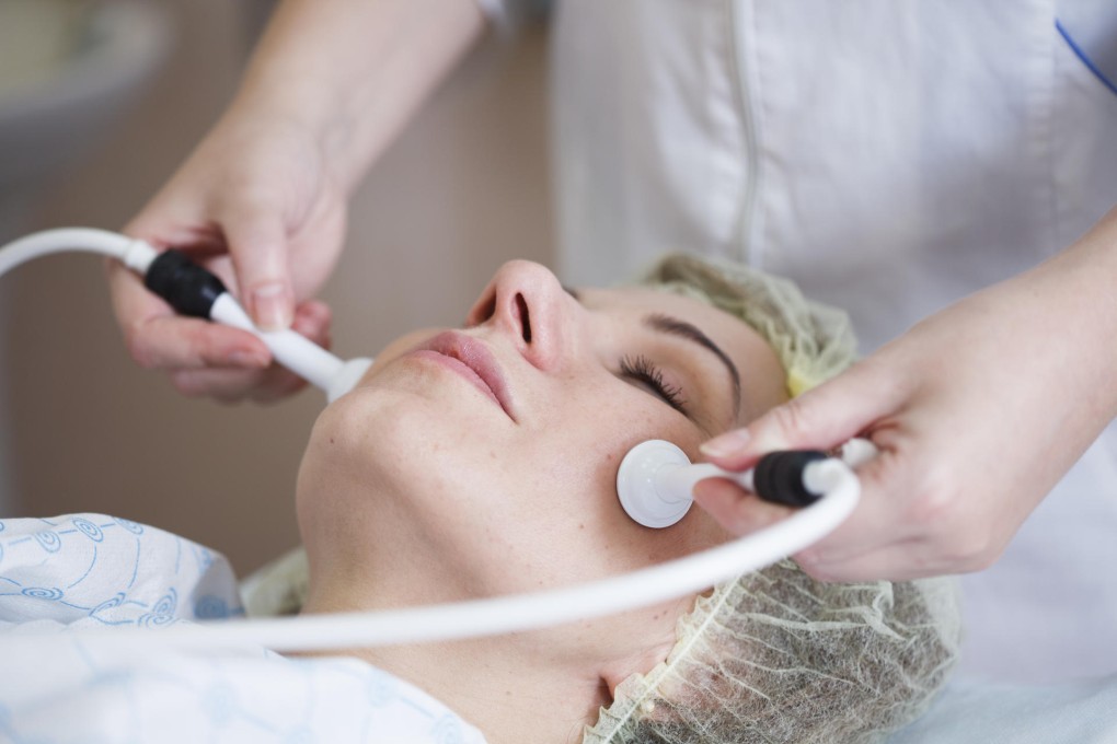 A patient undergoes "microcurrent" therapy.