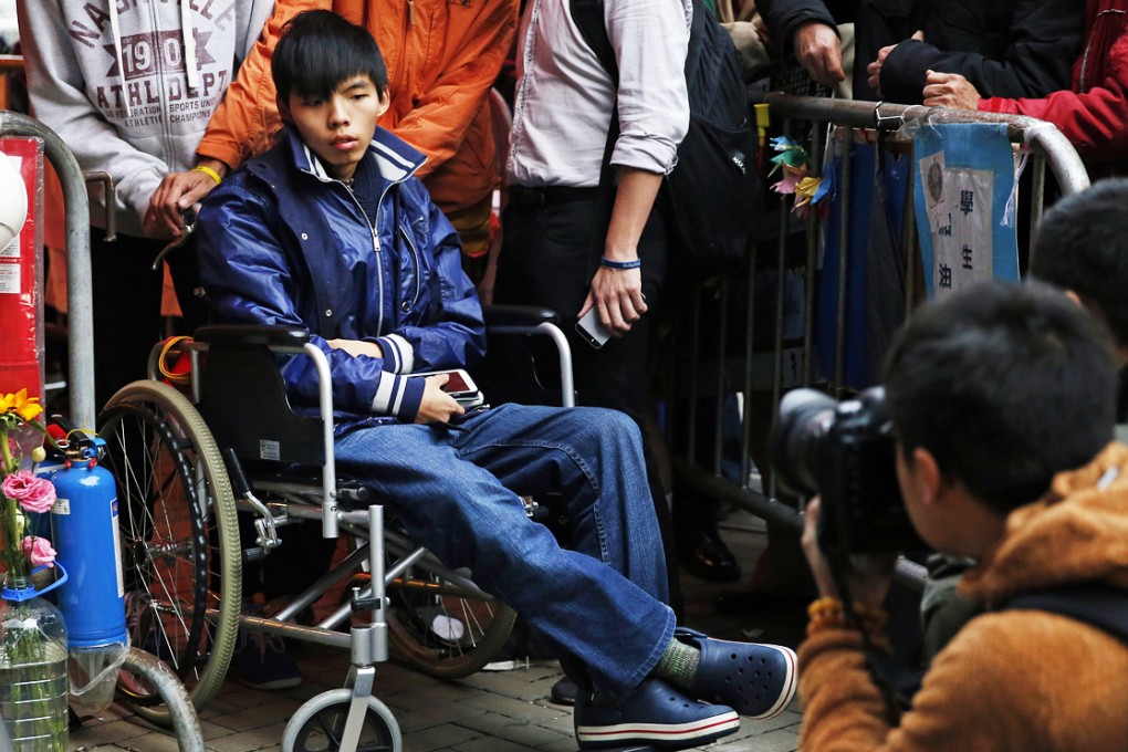 Scholarism's Joshua Wong Chi-fung gives a news conference during his hunger strike. He called off the fast after 108 hours without food. Photo: AP