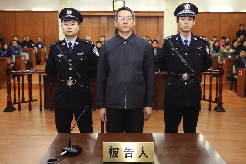 Liu Tienan (centre) was sentenced to life in prison for bribery and abuse of power on Wednesday morning. Photo: Xinhua