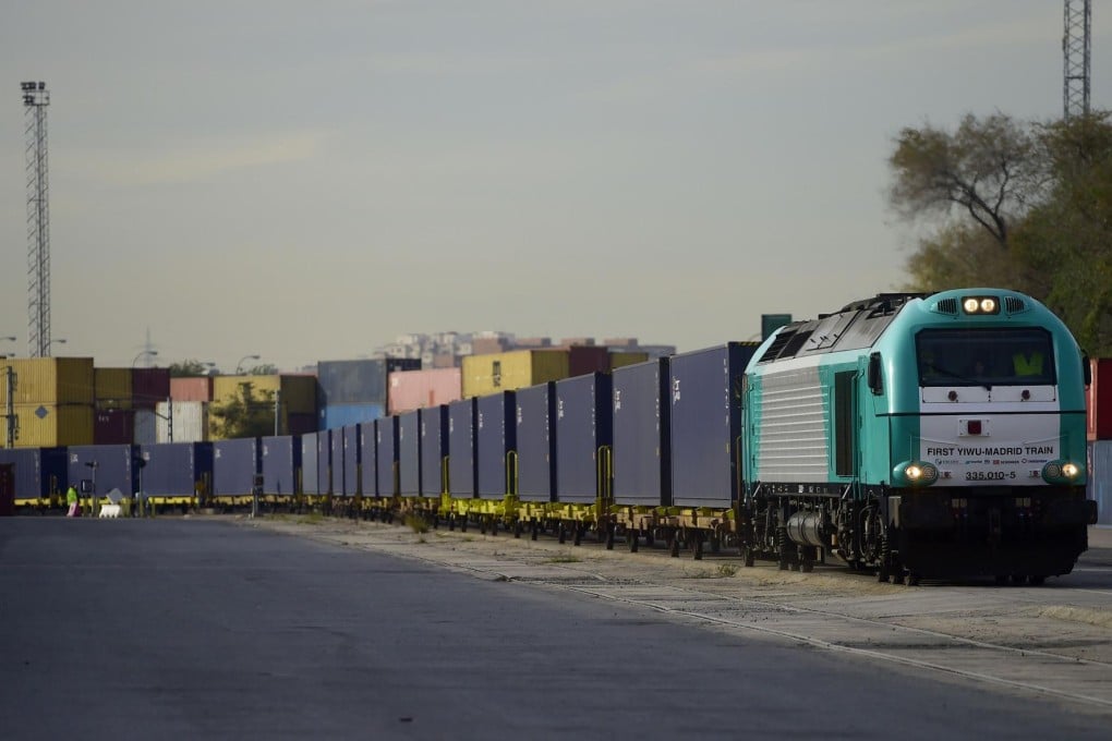 After departing Yiwu, China on November 18, the freight train is seen arriving at Abronigal station in Madrid on Tuesday, after passing through six countries.Photo: AFP