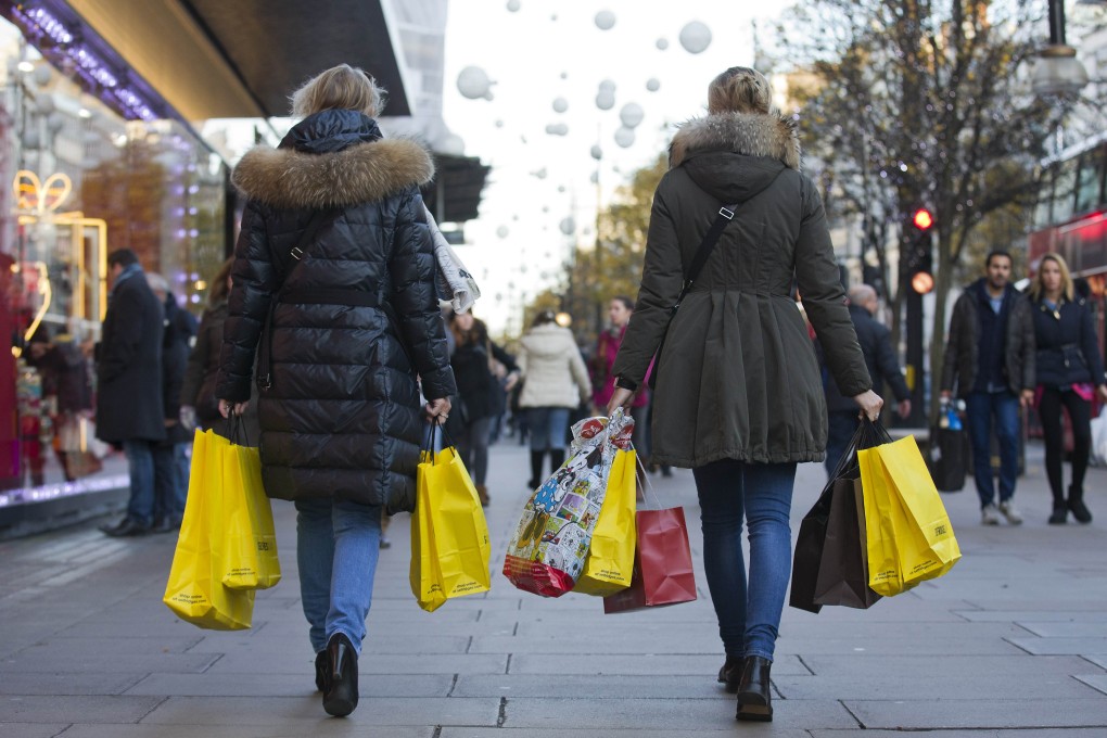 A report found the British spent on average US$1,065 (HK$8,256) on Christmas presents in 2013, followed by the Americans, who spent US$776 (HK$6,016) each.