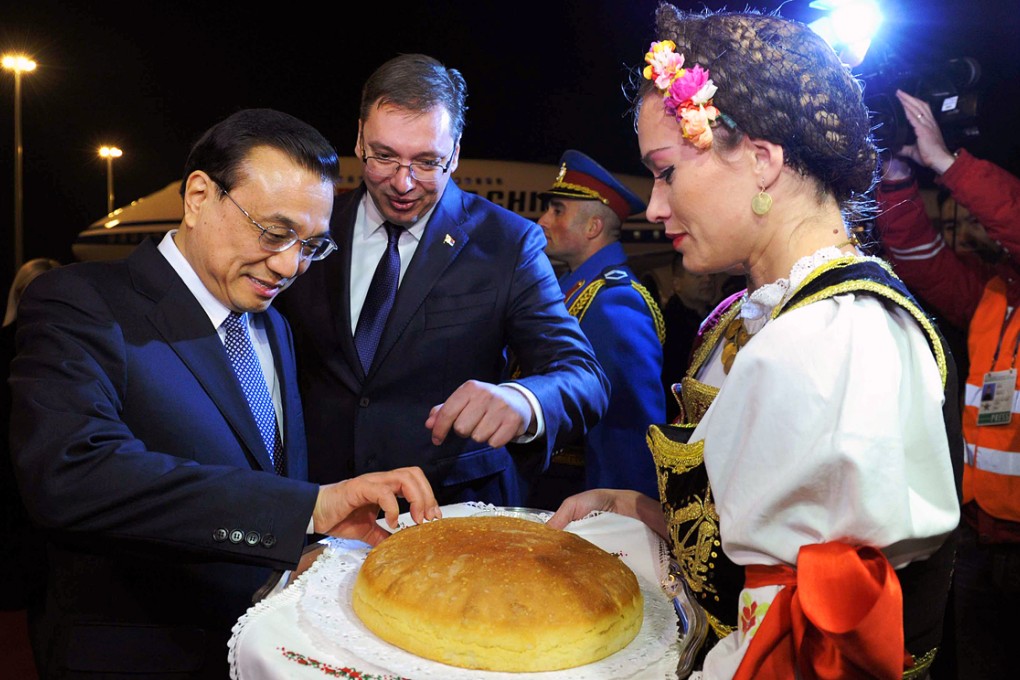 Prime Minister Li Keqiang with Serbian leader Aleksandar Vucic in Belgrade ahead of a regional meeting. Photo: Xinhua