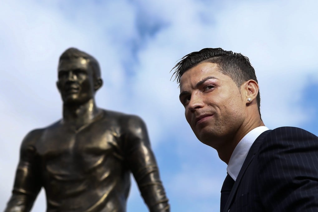 Cristiano Ronaldo bronzed and in bronze. Photo: EPA