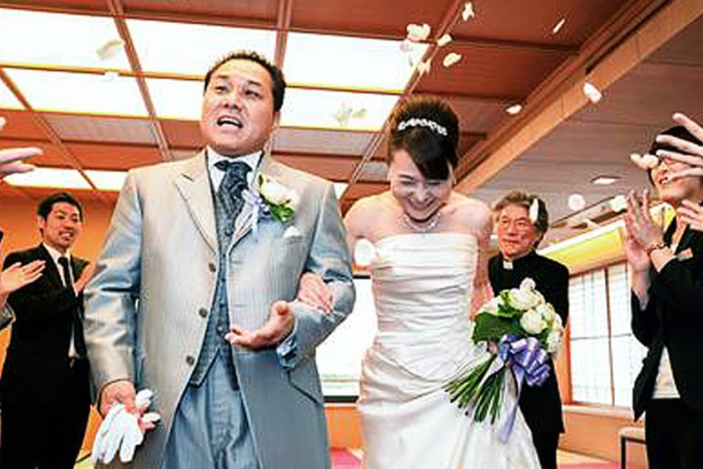 Masataka Okubo and his wife Hiroko renew vows. Photo: Kyodo