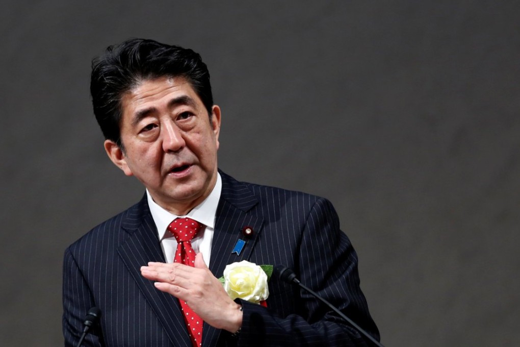 Japanese Prime Minister Shinzo Abe's government plan to draw bills aimed at facilitating the administrative processes needed to deploy Japanese troops abroad.