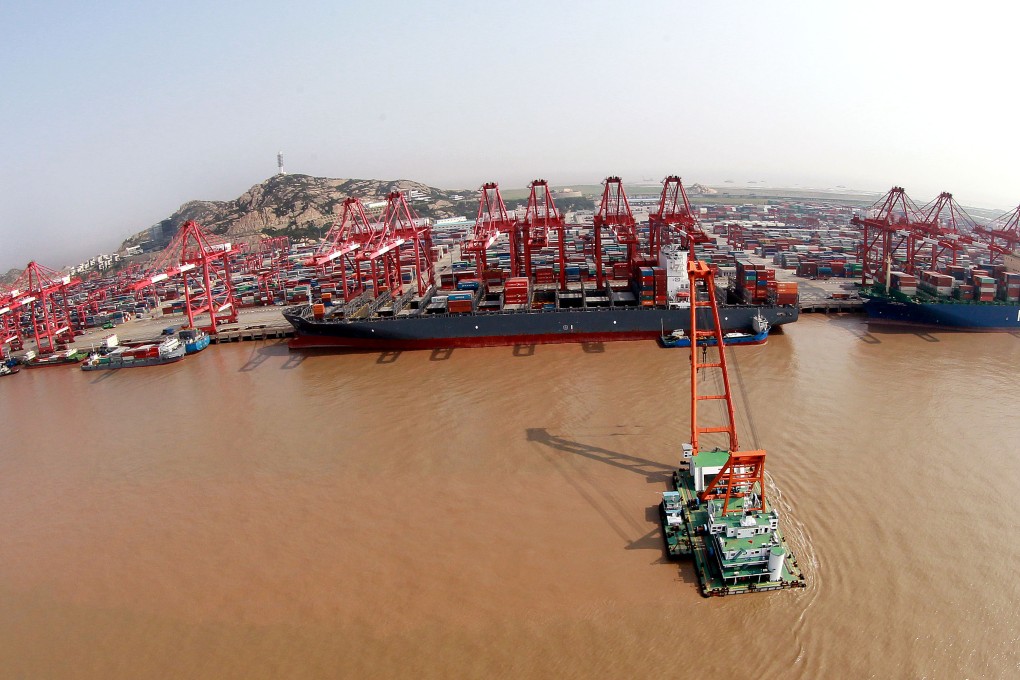 Aerial photo taken on Sept. 29, 2014 shows the Yangshan Port's container pier of the Shanghai free trade zone (FTZ) in Shanghai. Photo: Xinhua