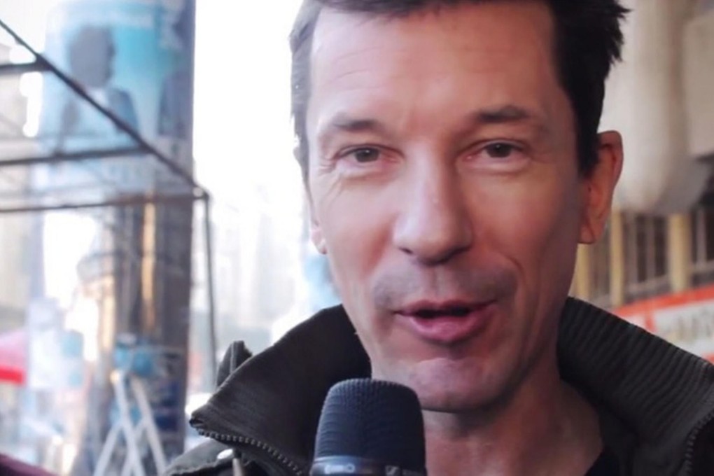 John Cantlie in the video says Mosul is not a city living in fear.