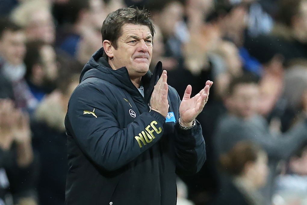 Newcastle caretaker manager John Carver is throwing his hat into the ring for the top job. Photo: AFP