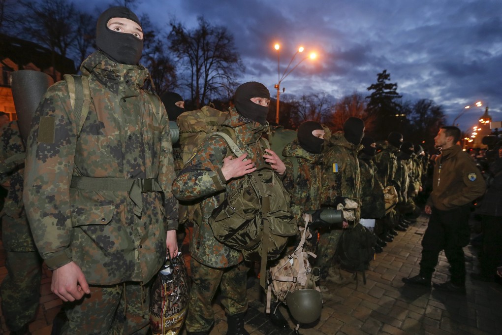 Volunteers of the Ukrainian army being sent off to the east to fight separatists. China has been cautious not to join any side in the Ukrainian crisis. Photo: EPA