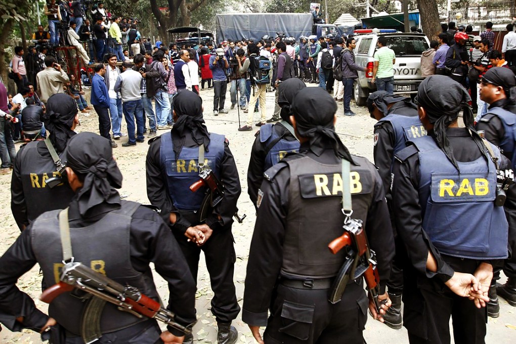 Soldiers near the opposition leader's home. Photo: AFP