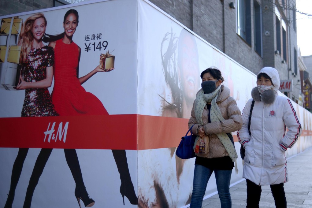 Mainland consumer sentiment improved last month. Photo: AFP