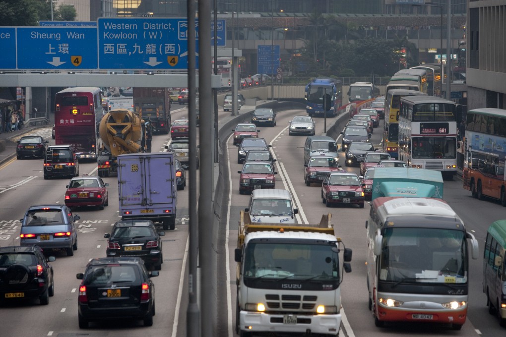 Over the years, road speeds have fallen while vehicle numbers are growing faster than road space. Photo: Bloomberg