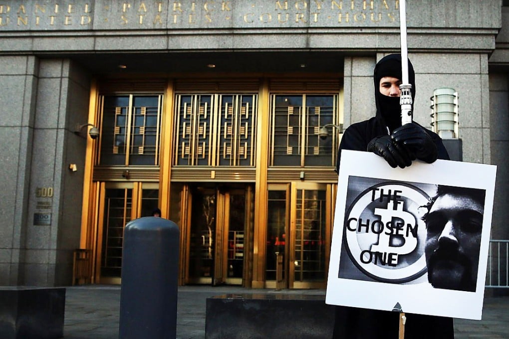 A supporter of Ross Ulbricht, the alleged creator and operator of Silk Road, stands in front of the Manhattan court. Photo: AFP