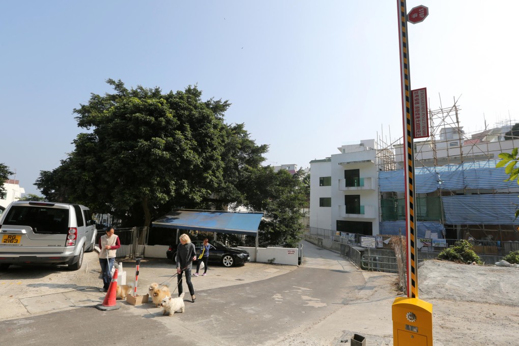 The barrier gate erected at Siu Hang Hau Road.Photo: Sam Tsang