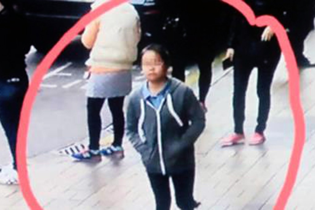 The girl, thought to be aged about 12 to 14, calmly picked up a master key behind the counter and took the necklace from a display cabinet. Photo: SCMP Pictures