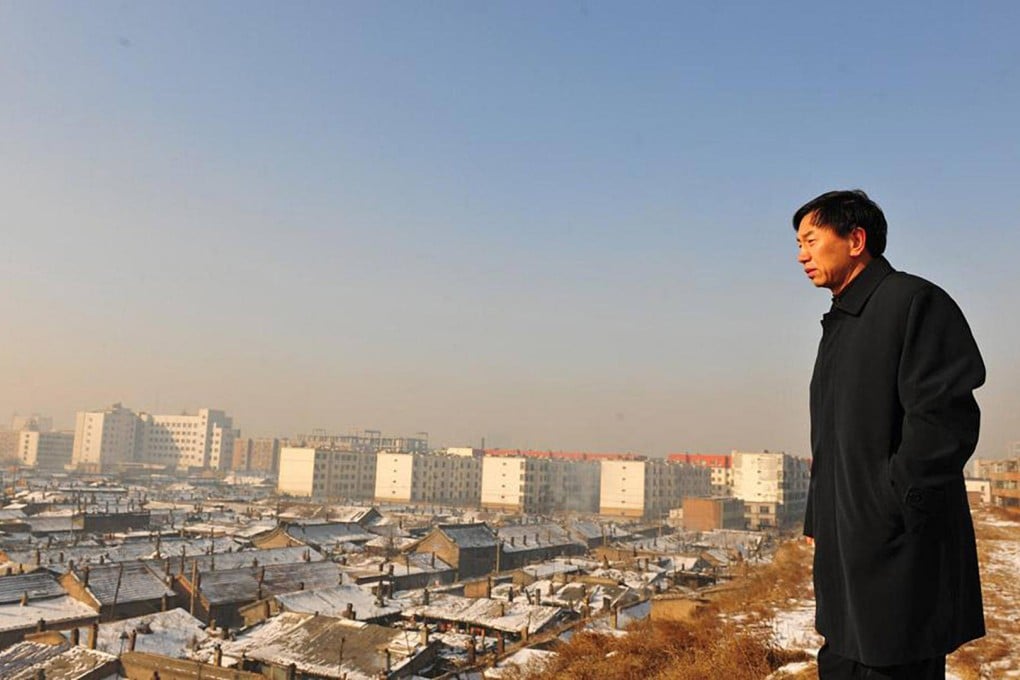 Screengrab from the movie 'The Chinese Mayor', about Geng Yanbo, who was dubbed "Demolition Geng" after he became mayor of Datong. Photo: SCMP Pictures