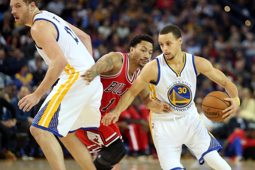 Golden State Warriors' Stephen Curry (right) is his team's star player. Photo: TNS