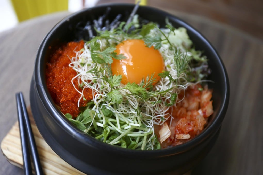 Stone pot rice with fish roe. Photos: Jonathan Wong