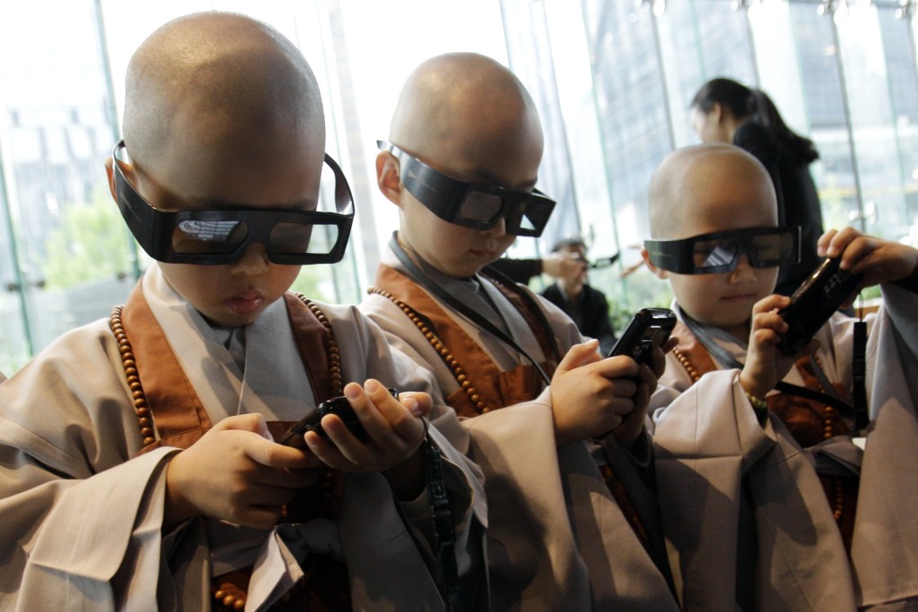 There's so much to be gained from not getting a phone. Photo: AP