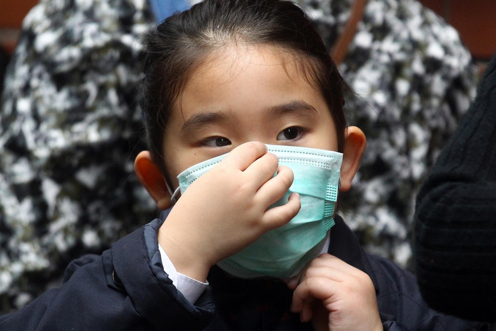 Only vulnerable groups need wear a mask, say experts.