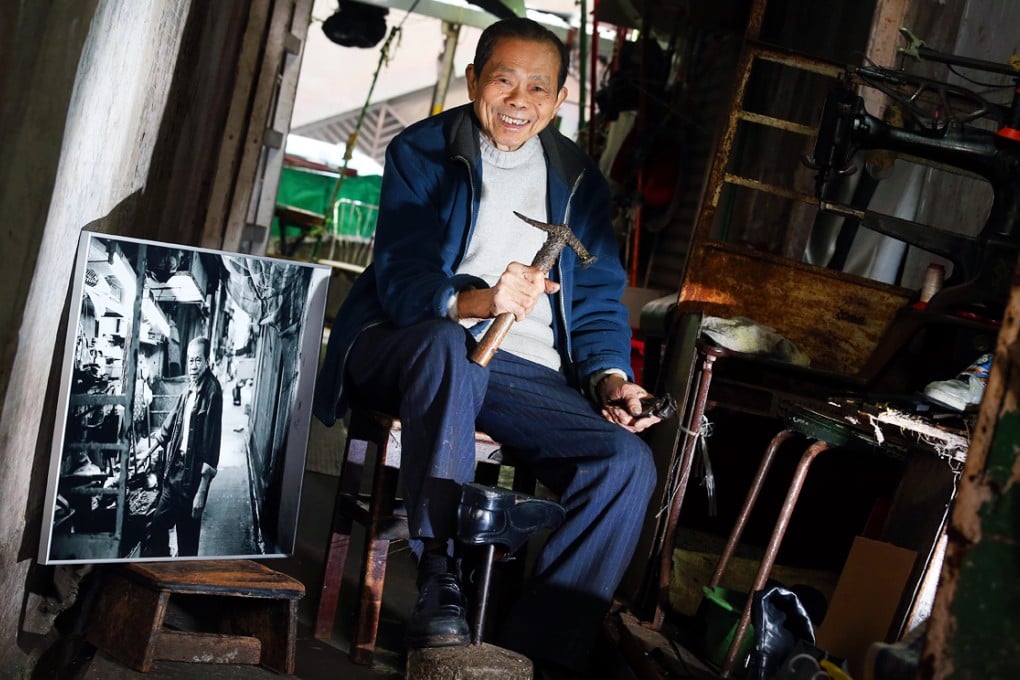Yeung Kuen, 81, fixes shoes in Sham Shui Po. Photo: K.Y.Cheng