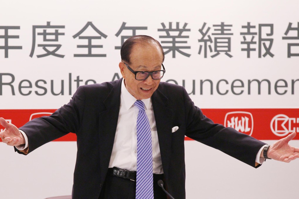 Li Ka-shing at Thursday's press conference. Photo: Edward Wong