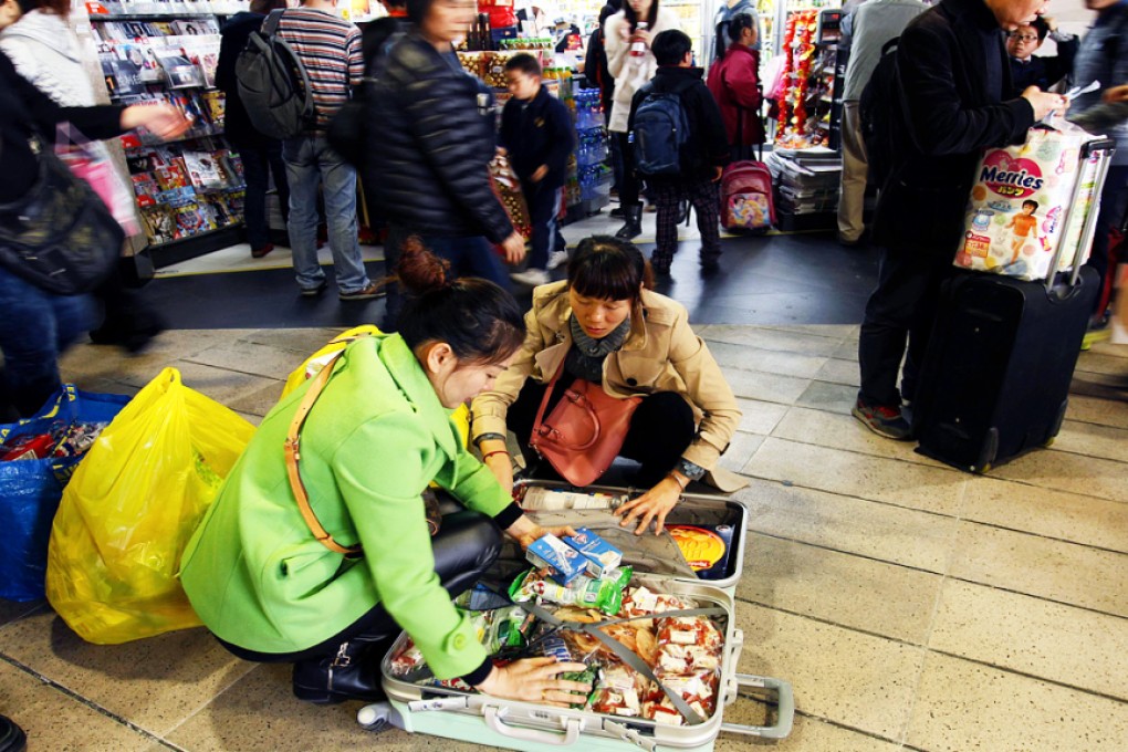About 70 per cent of the interviewed Hongkongers want to see all multiple-visit visas for Shenzhen residents cancelled. Photo: Reuters