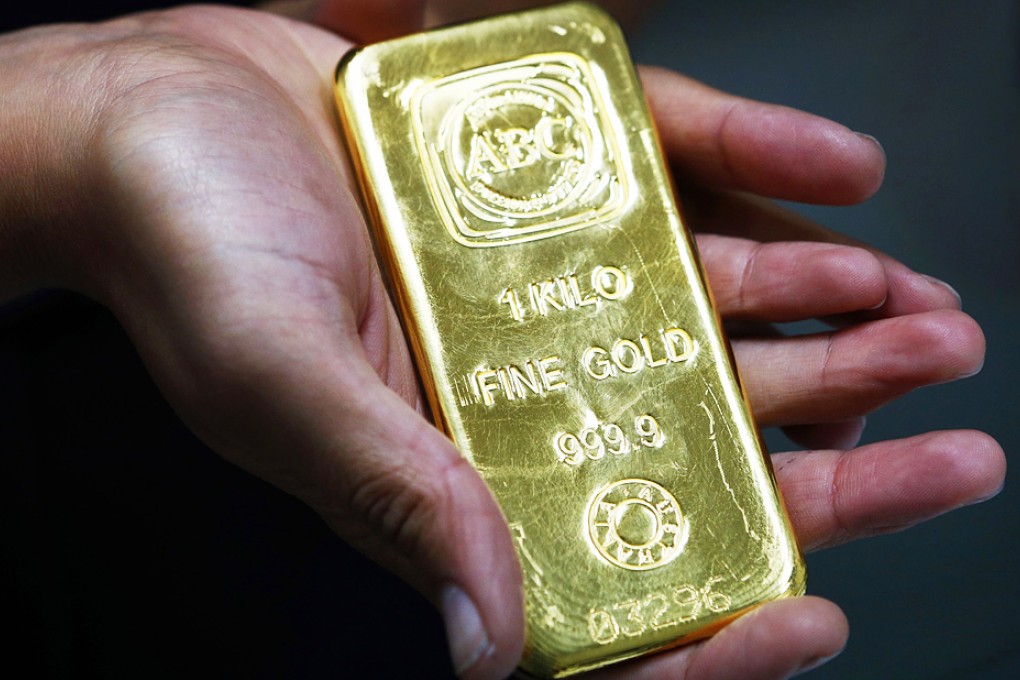 A North Korean diplomat tried to smuggle in 27kg of gold to Bangladesh, against international sanctions and local regulations. Photo: Reuters