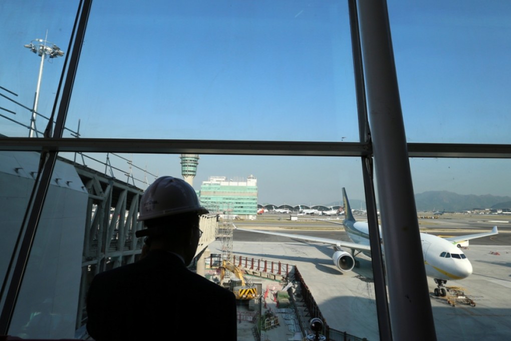 Third runway would beat the winds