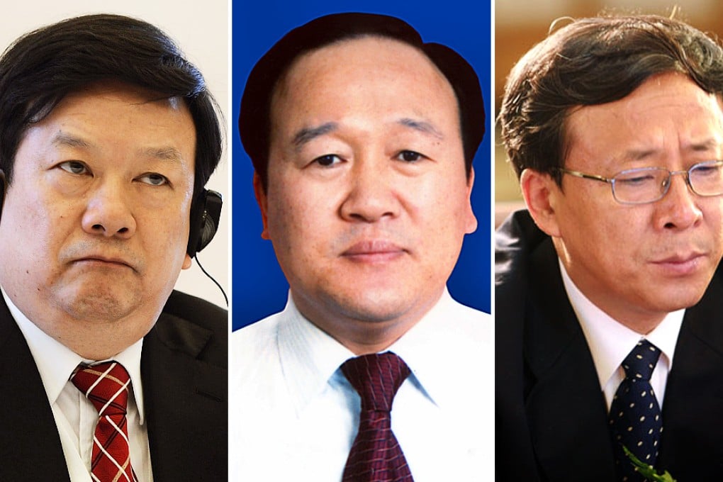 The move in the Xinjiang region came after Liao Yongyuan, the company’s general manager, was investigated. An Wenhua (centre), vice-general manager of the Tarim oilfield, and Jia Dong (right), the oilfield’s chief accountant, have both been placed under investigation.