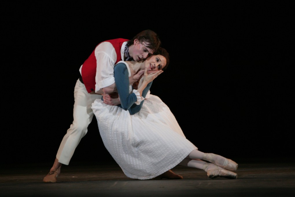 Anna Nikulina and Denis Savin in a scene from the Bolshoi Ballet's "Flames of Paris". Photo: Damir Yusupov/Bolshoi Theatre