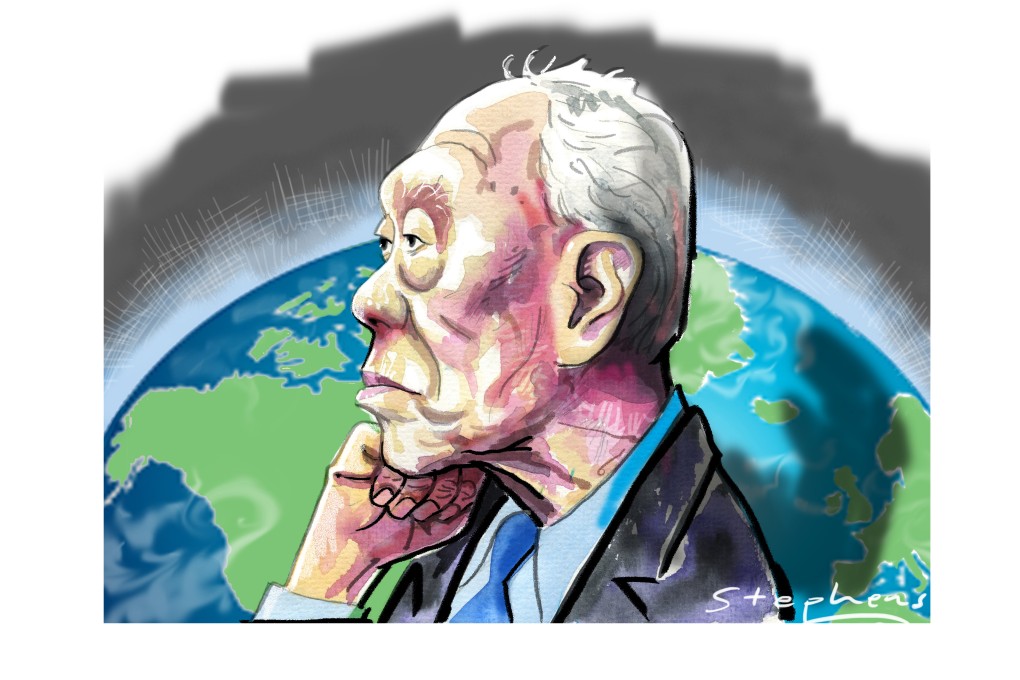 It was moving and inspirational to see Lee, in material terms the mayor of a medium-size city, bestride the international scene as a mentor of global strategic order.